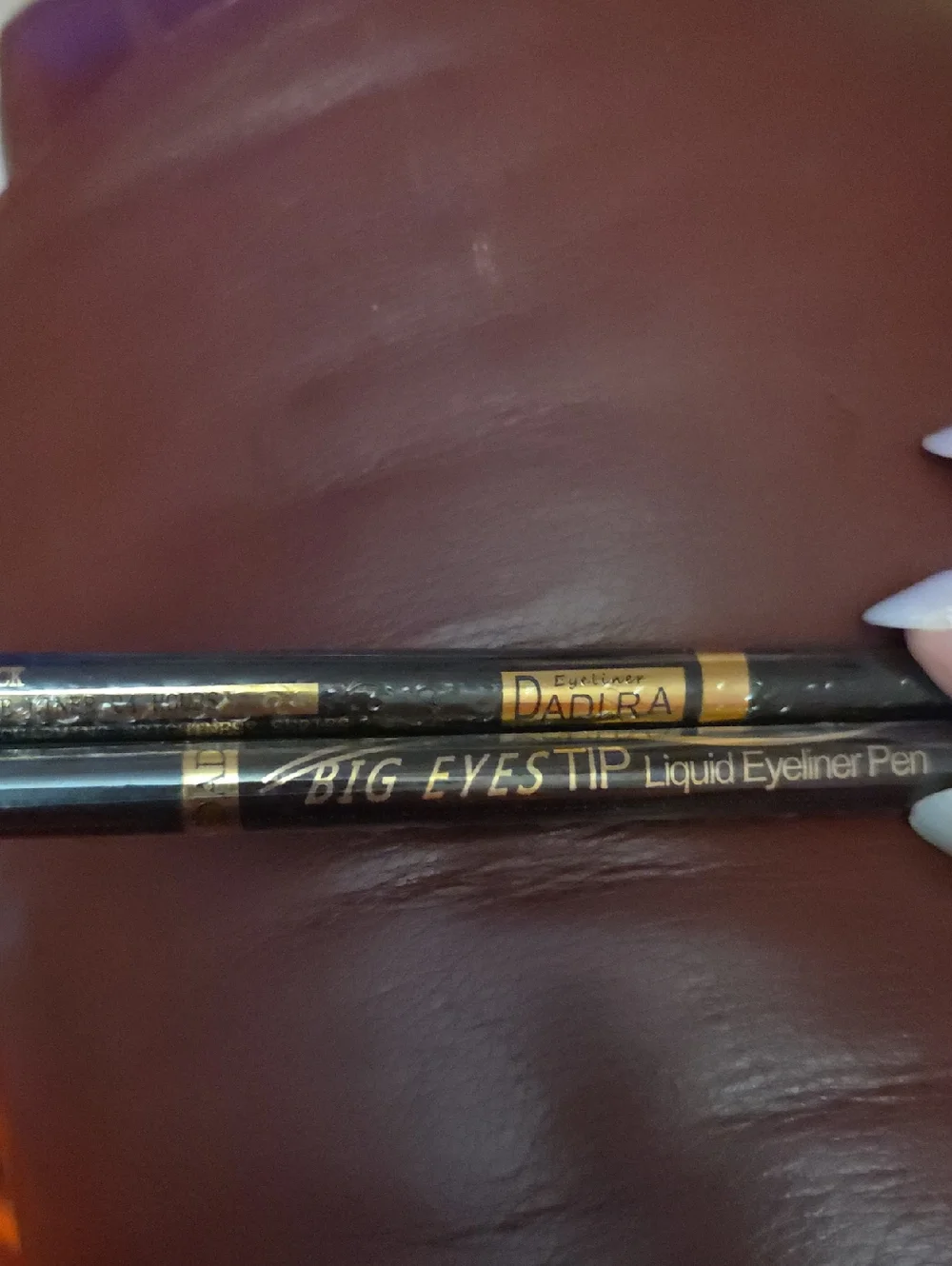 Big Eyes Tip Liquid Eyeliner Pen - Black And Pink